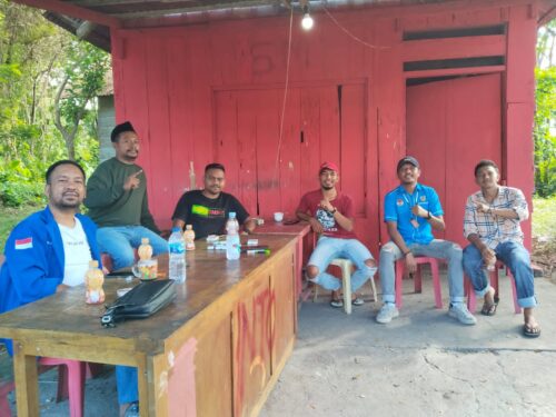 Pertemuan DPD II KNPI Halmahera Selatan dengan DPC GMNI Halsel